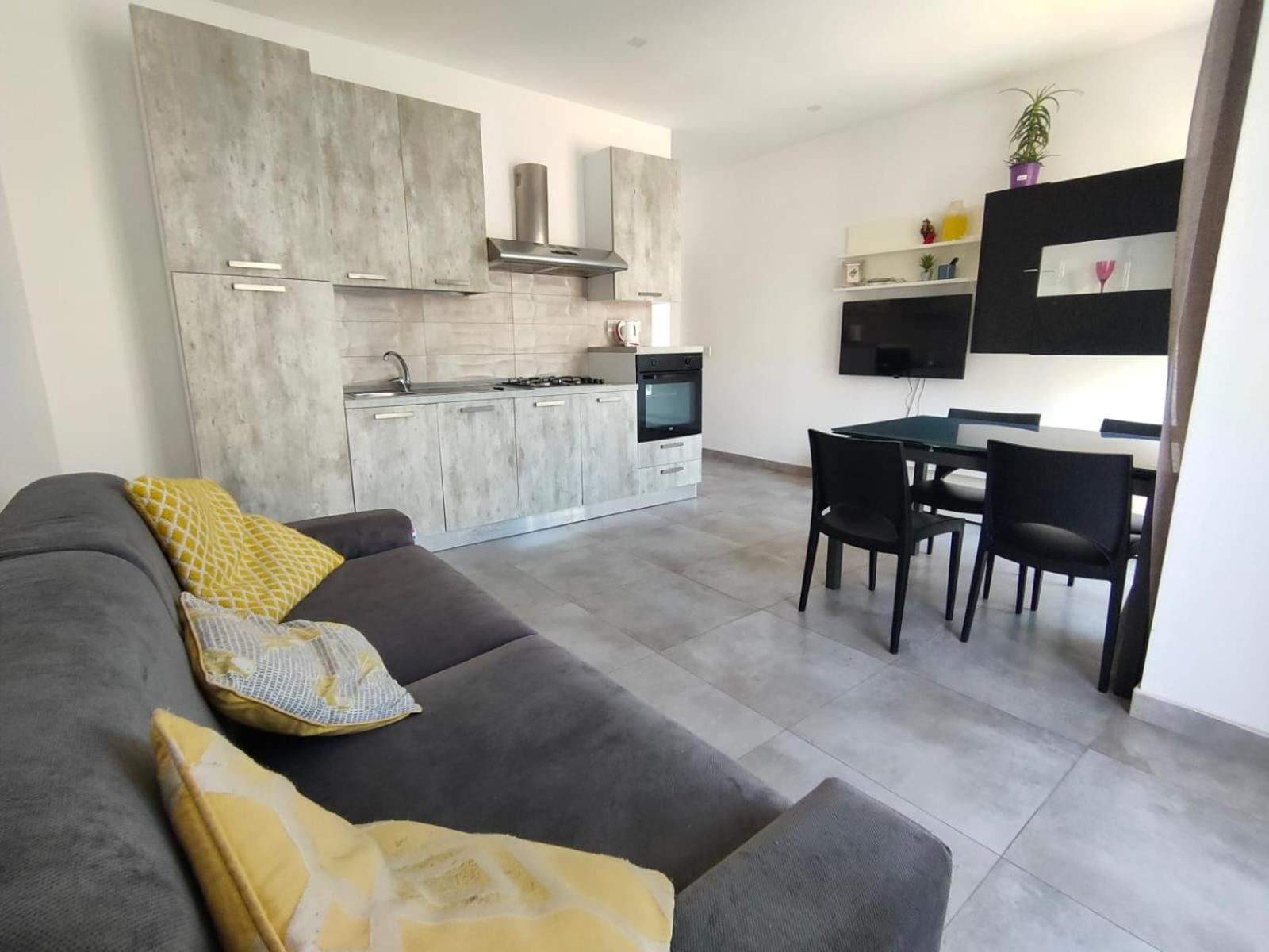 Cosy Seaside Apt, 200M From The Seafront Gzira Εξωτερικό φωτογραφία